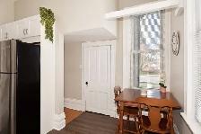 Fully Furnished, Spacious, 1-BR, Character Apartment – Downtown - Photo 8
