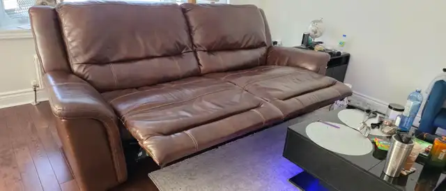 ASHLEY COUCH MINT CONDITION- POWER RECLINING 3 SEATER- FREE!