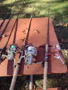 7 fishing rods and reels and 1 extra fishing rod - Photo 4