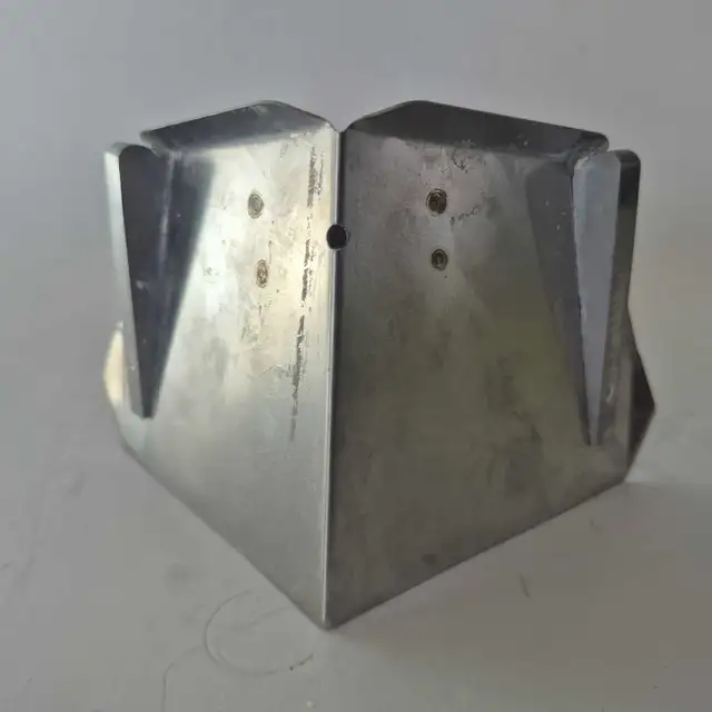 3.5' Better-Than-Ever Inside Corner Flusher (32791361)