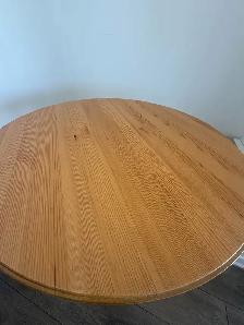 wood table - Photo 2