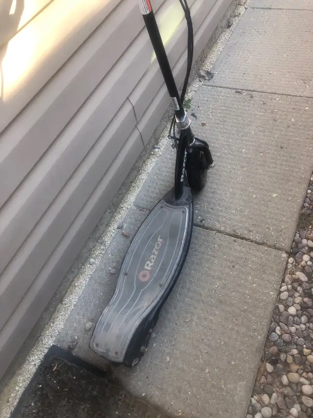 Razor scooter