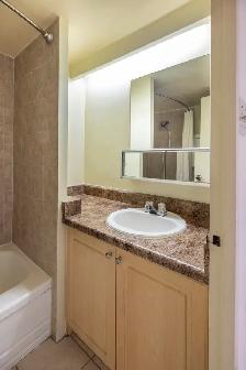 5754 Yonge Street:1-Bedroom Apartment Available in North York! - Photo 3