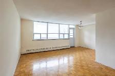 5754 Yonge Street:1-Bedroom Apartment Available in North York! - Photo 10