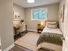Renovated 3 Bed, 2 Bath Main Floor | 3 Parking, Laundry & Yard - Photo 7