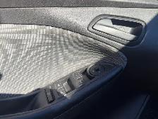 2012 Ford Focus (CERTIFIED) SE - Photo 6