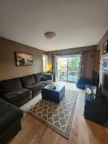 Spacious townhouse available January 1st