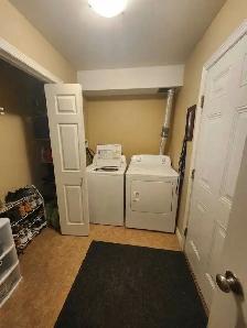 Spacious townhouse available January 1st - Photo 5
