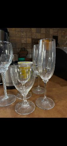 Wine Glasses - Photo 5