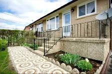 3 Bdrm Top Floor for Rent – Brampton (Kennedy & Steeles), Priv