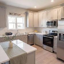 ️ Single Room for Rent — Downtown Hamilton, Ontario