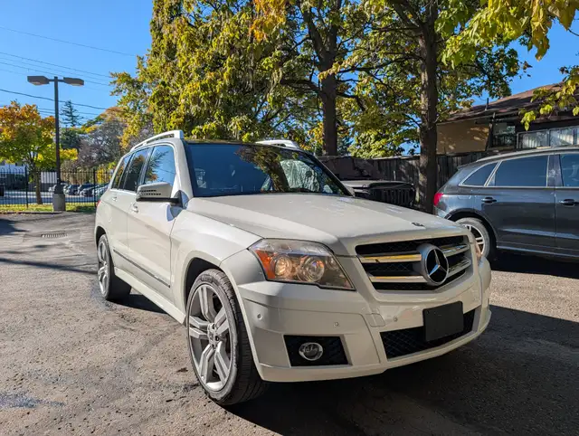 2011 Mercedes-Benz GLK-Class GLK 350 • Pano Sun Navigatiom