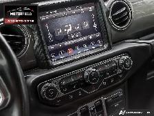 2019 Jeep Wrangler Unlimited Sahara 4WD One Owner, Accident Fre - Photo 16