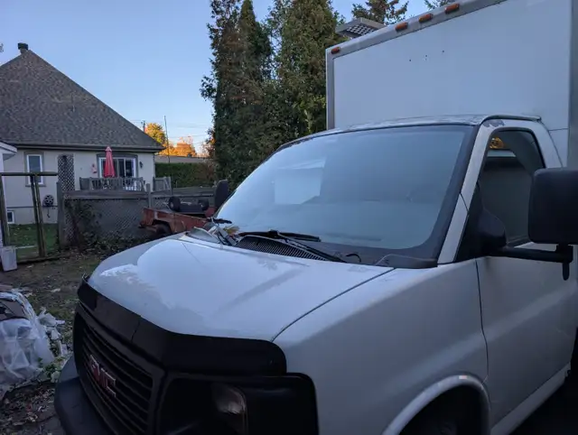 Camion cube GMC