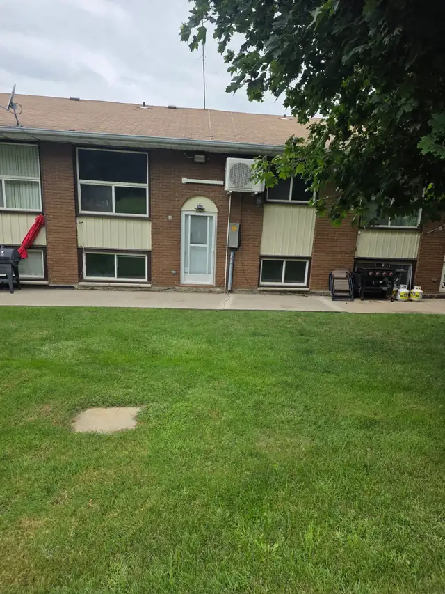 2 Bedroom Aparment