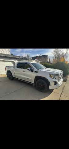 2020 GMC sierra 1500 Denali - 6.2L V8