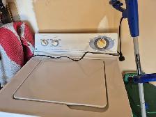 GE FULL SIZE WASHING MACHINE