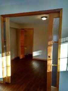 One Bedroom Apartment for Rent - Photo 2