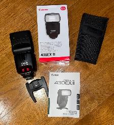 Canon 60D DSLR Camera, EF 24-105 Lens, 430EXII Flash - Photo 2