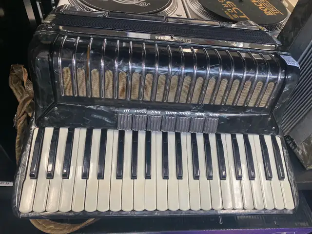 Champion Accordion @ Cashopolis!!
