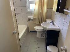 Non-Smoking Apartment for Rent: Heat, Water, Fridge and Stove - Photo 2