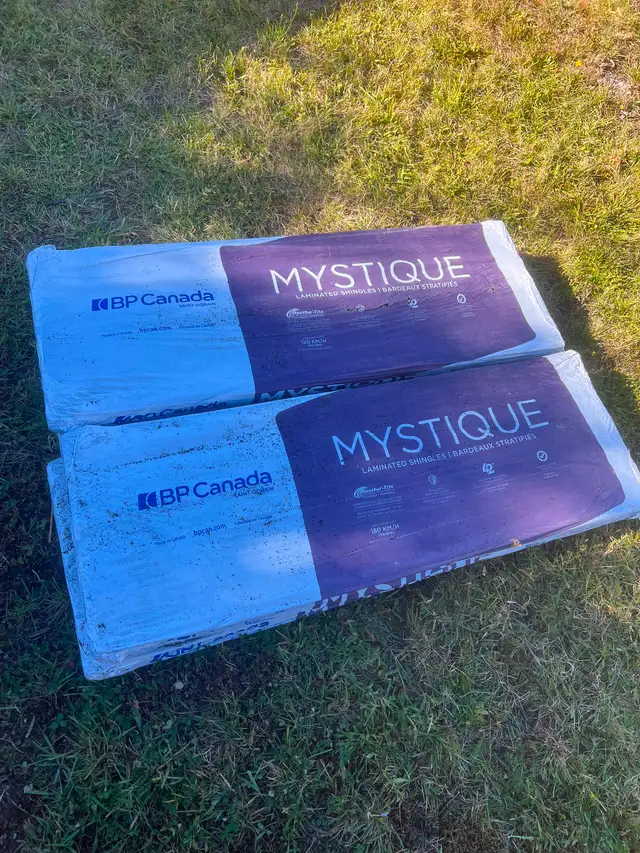 BP Canada MYSTIQUE  ( roof shingles) NEW