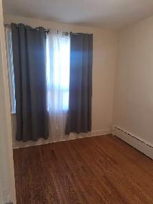 3 Bedroom Apartment - $2100  Electricity - Photo 7