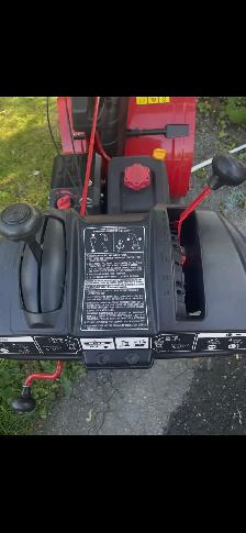 Snow Blower - Photo 4