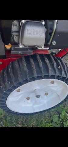 Snow Blower - Photo 10
