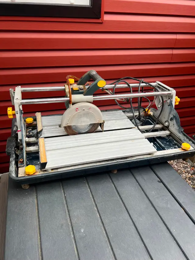 TILE WET SAW
