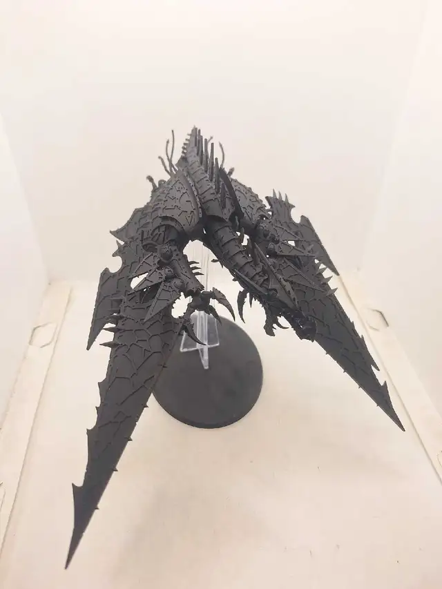 Warhammer 40k Chaos Space Marine Heldrake /W 2 Talons Missing