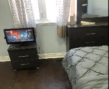 Furnished, Beautiful Room on 2nd Floor in Pickering for Rent - Photo 2