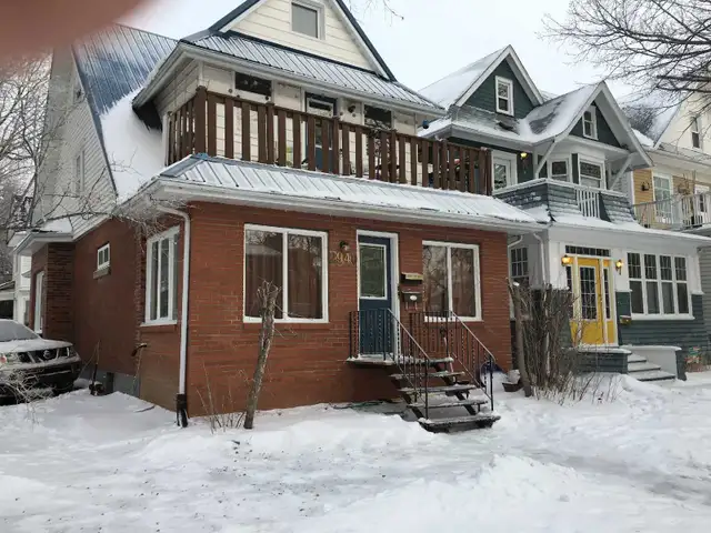 ​ 1-BEDROOM FOR RENT – Victoria Ave ($725/mo)