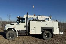 2015 international 4300 service truck - Photo 4