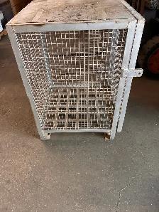 propane cage - Photo 2