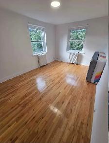 Bright 4 1/2 Apartment by Loyola For Rent/Lease, Cession de Bail - Photo 3