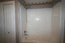 Legal Main Floor 2 Bedroom Suite For Rent - Photo 4