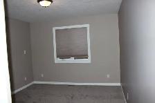 Legal Main Floor 2 Bedroom Suite For Rent - Photo 5
