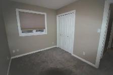 Legal Main Floor 2 Bedroom Suite For Rent - Photo 8