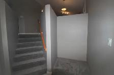Legal Main Floor 2 Bedroom Suite For Rent - Photo 10
