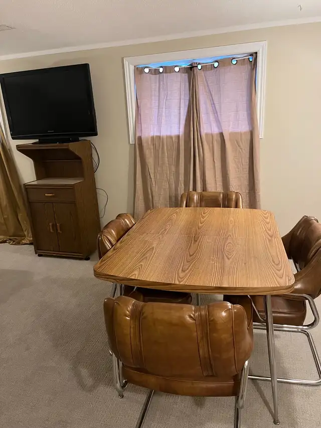 November 1 Room for rent