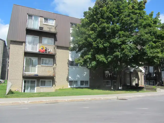 Superbe 41/2 à 1 295$ à Laval