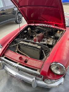 1964 MGB convertible with hardtop - Photo 5