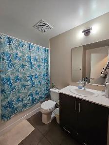 Luxury 1Bdr Media Condo forLease at Sq. One Limelight -1Lk, 1Pk - Photo 7
