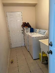 WOW Beautiful Townhouse Basement Available For Rent in Brampton! - Photo 3