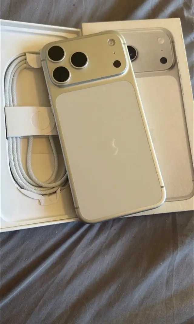 blacklisted iPhone 17 Pro max