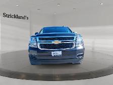 2018 Chevrolet Suburban 4x2 LS - Photo 2