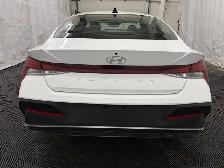 2025 Hyundai Elantra - Photo 10