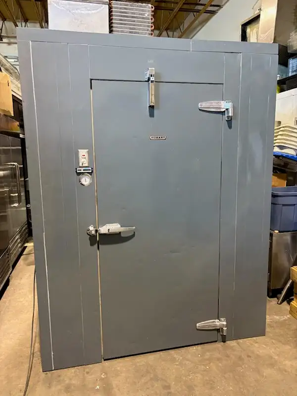 WALK IN COOLER