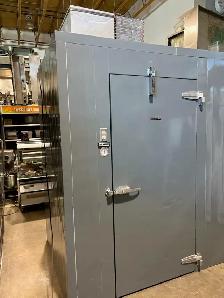WALK IN COOLER - Photo 9